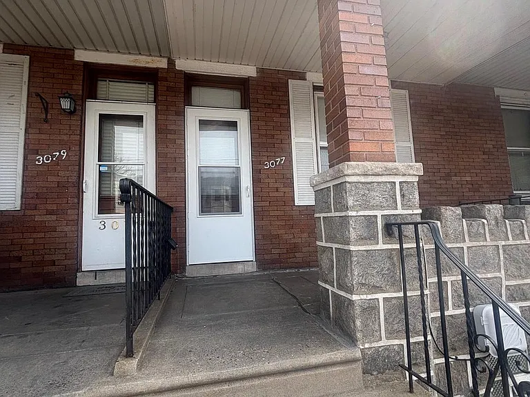 3077 Aramingo Ave — Photo 2