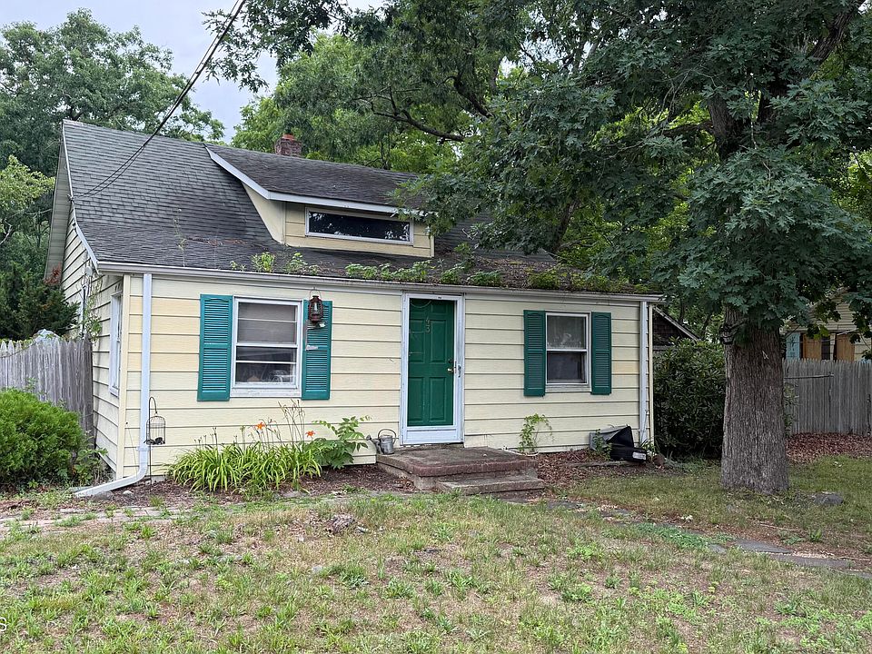 1st image of 43 Clayton Avenue