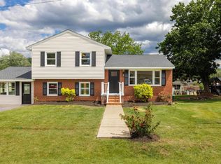 96 Featherstone Dr, Lyndhurst, VA 22952
