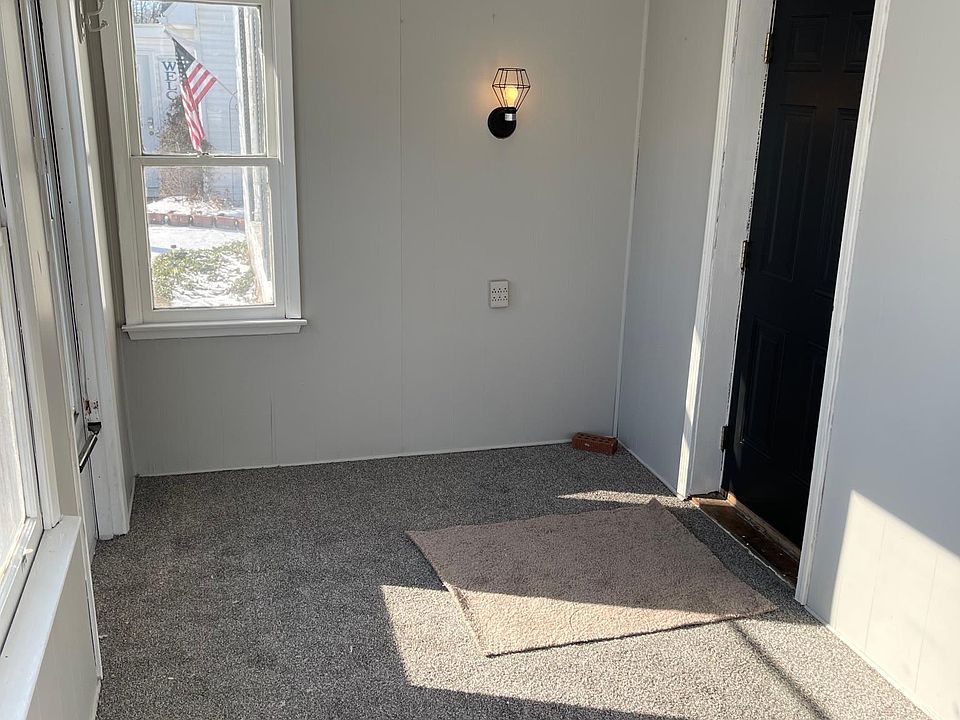 1st image of 9 W Water St #9