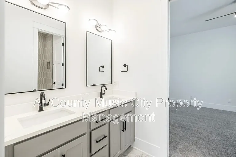 507 Summit St — Photo 7
