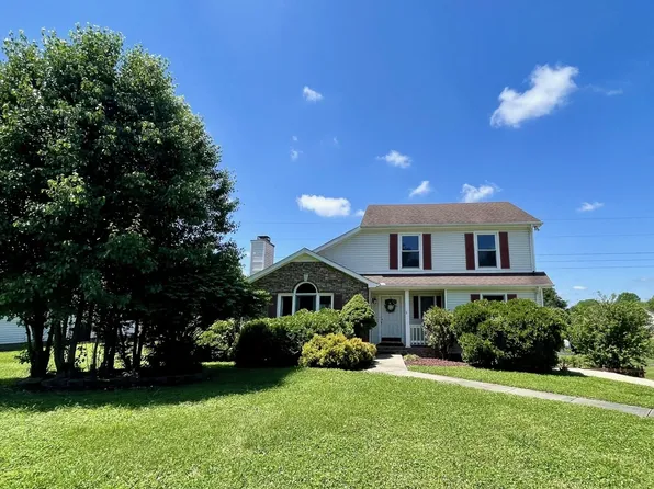 2450 Widgeon Dr, Clarksville, TN 37042