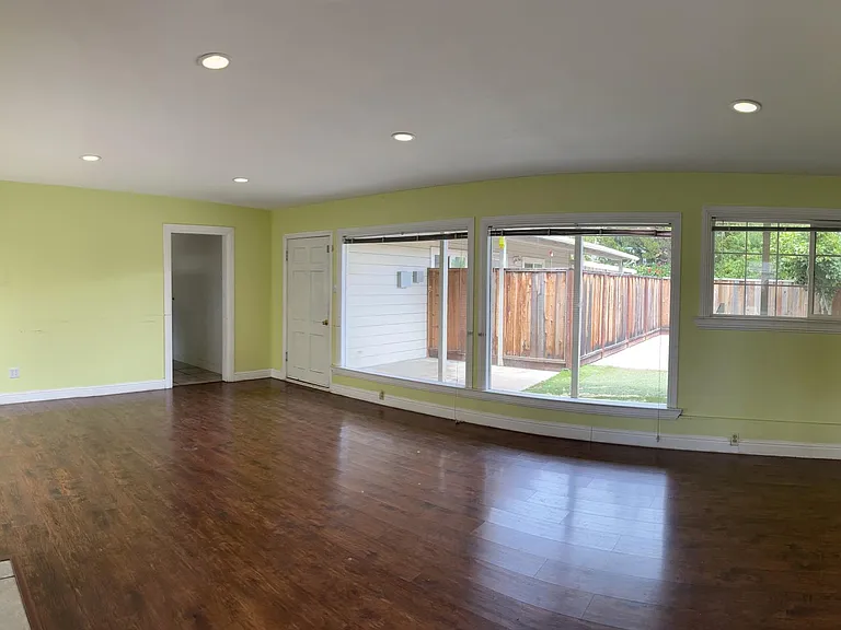 3722 Clough Ave — Photo 1