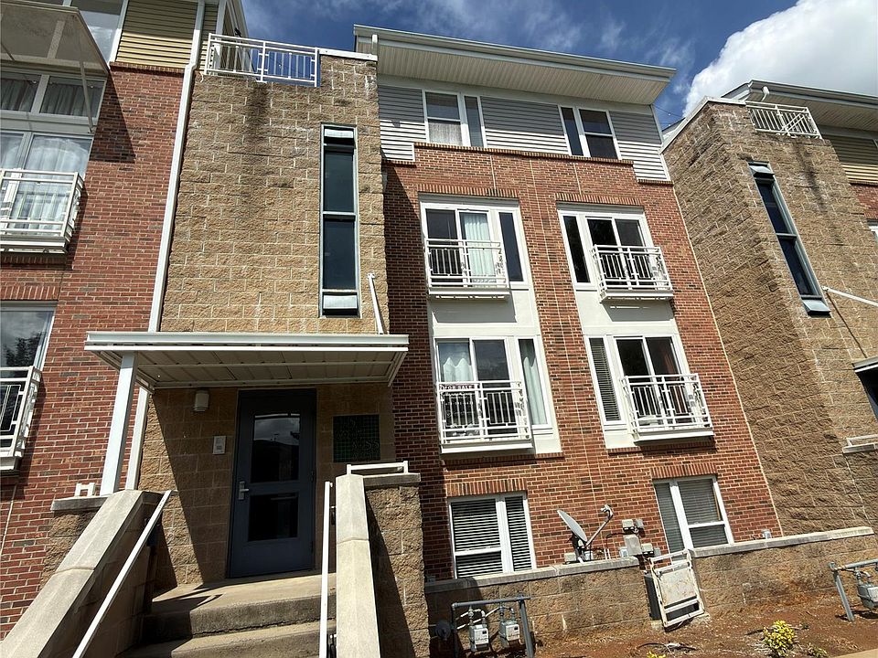 1st image of 3955 Picasso Ct #15