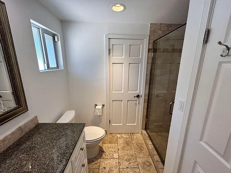 23723 Oxnard St — Photo 16