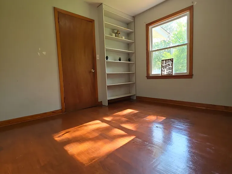 3204 Berkley St SW — Photo 6