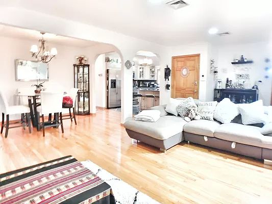 5th image of 22-40 100th St #2