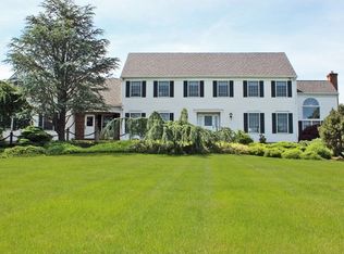 9 Rowlands Rd, Flemington, NJ 08822