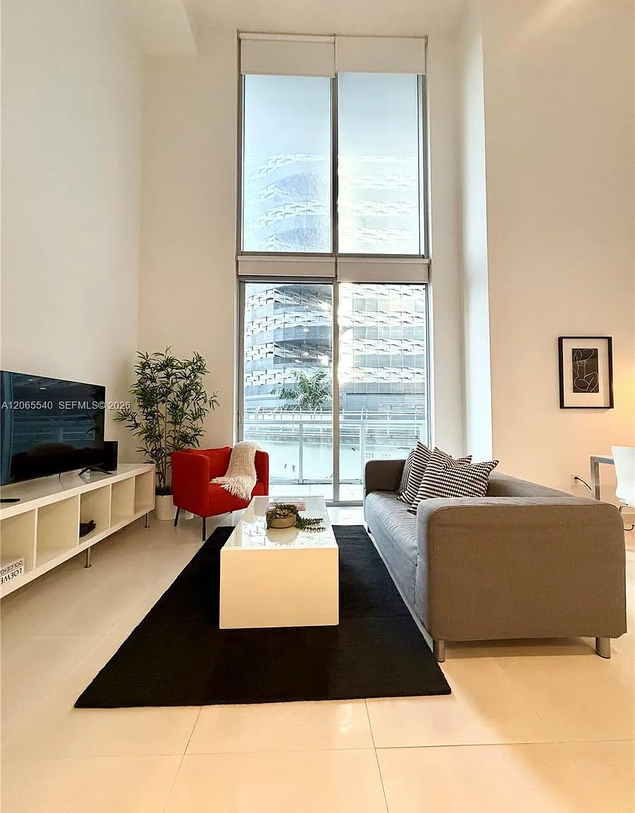 1060 Brickell Condo — Photo 4