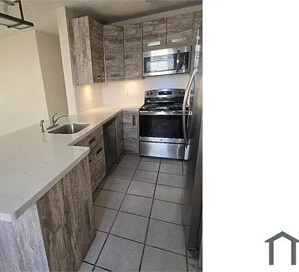 1010 N 69th Way — Photo 8