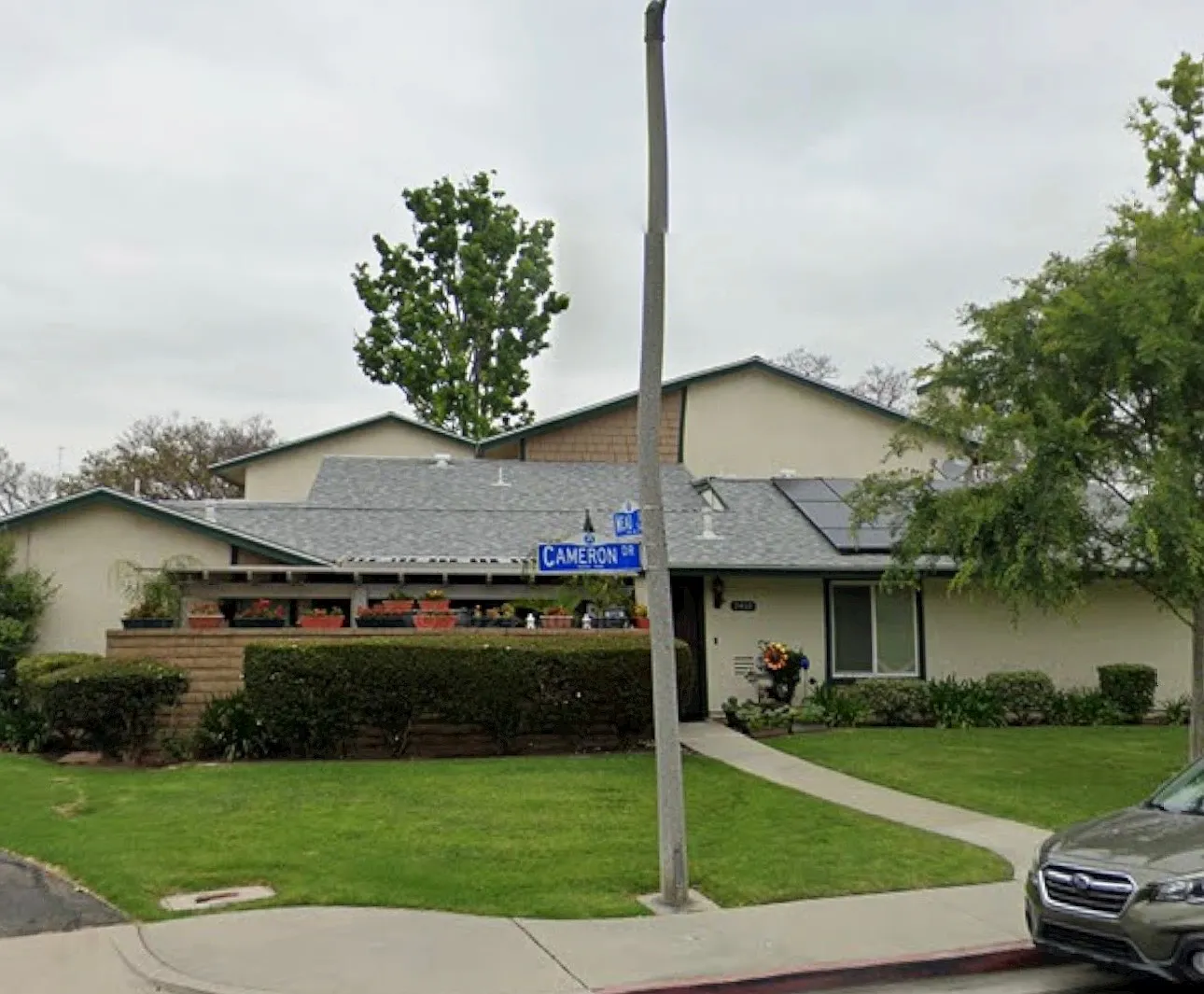 3 bed, 1152 sqft, $3,700 — Photo 1