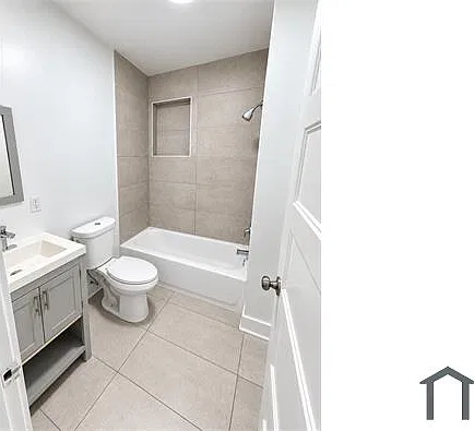 4 bed, $2,328 — Photo 3