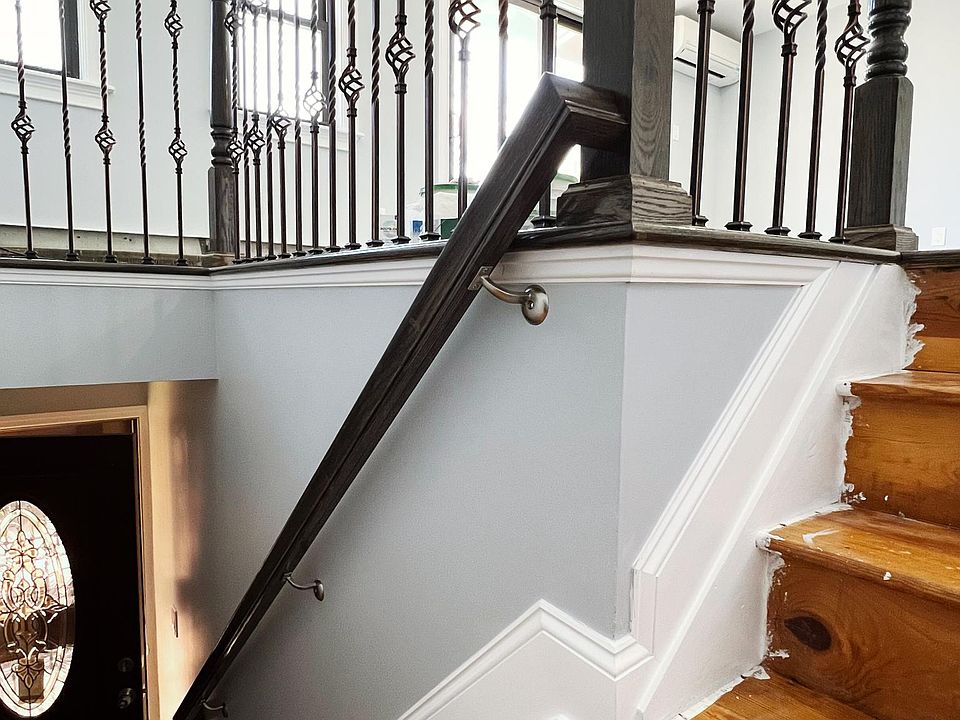 1st image of 45 Avenue 204 St