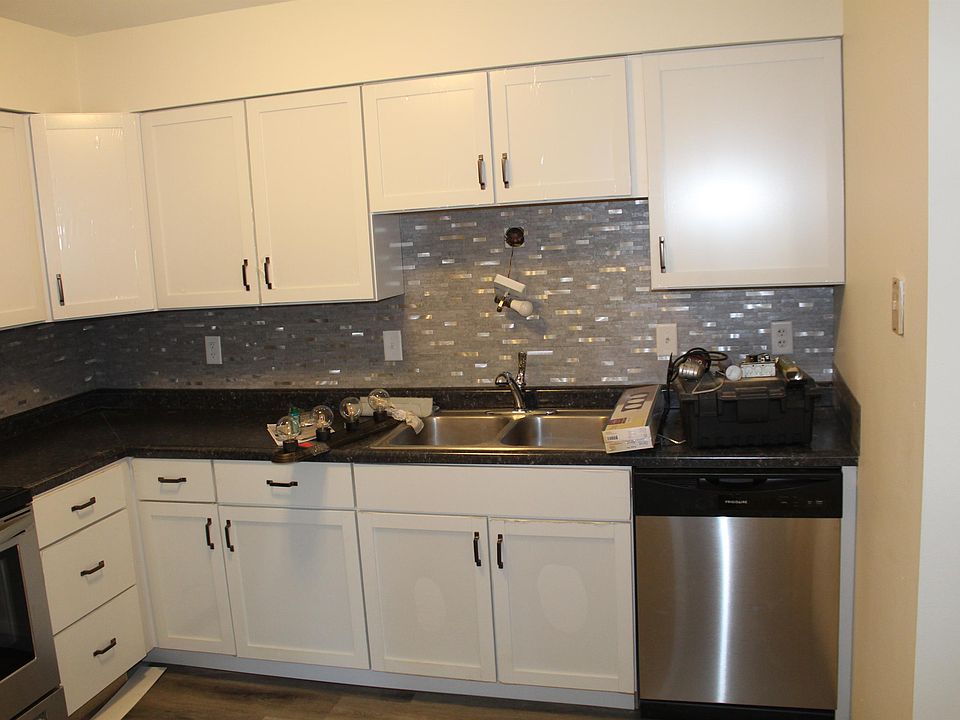 1st image of 1108 Oakcrest St #4
