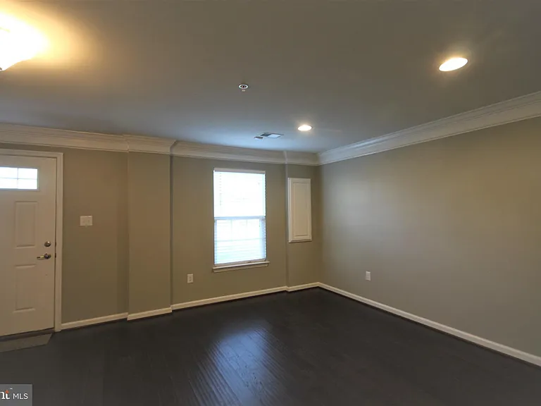 228 Compass Dr — Photo 6