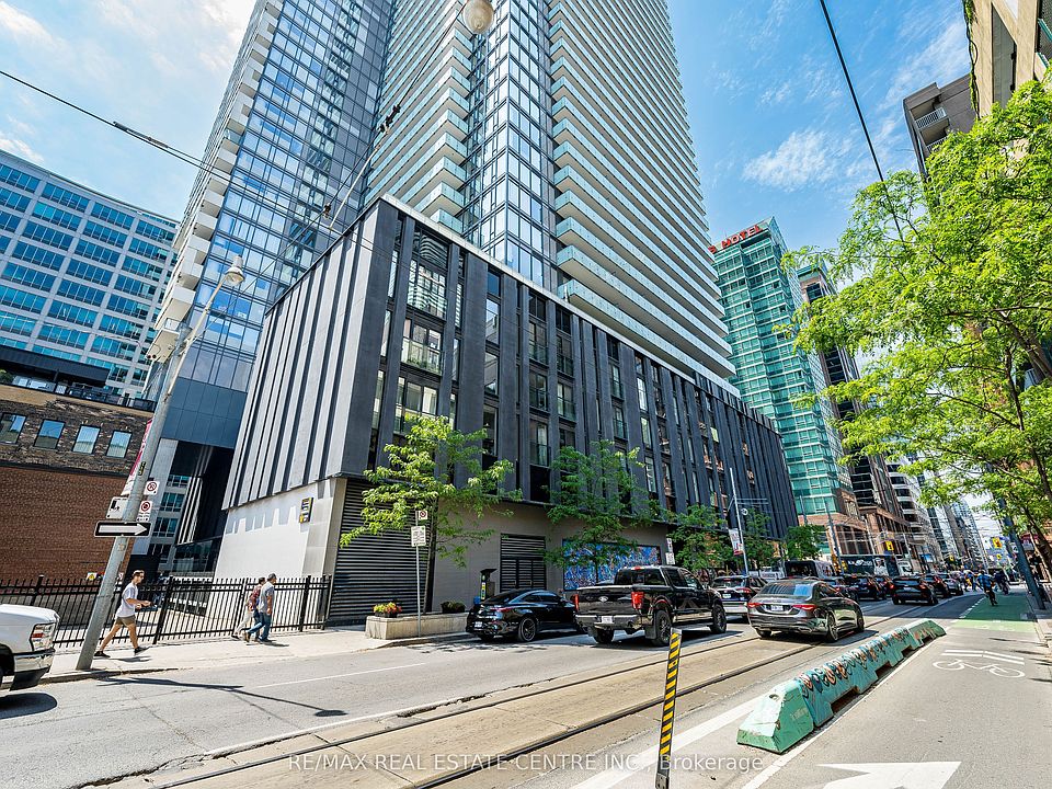 1st image of 25 Richmond St E #312