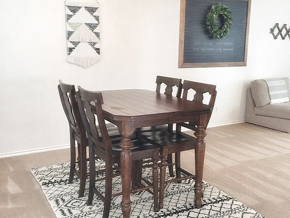 3rd image of 3618 Carruthers Oak