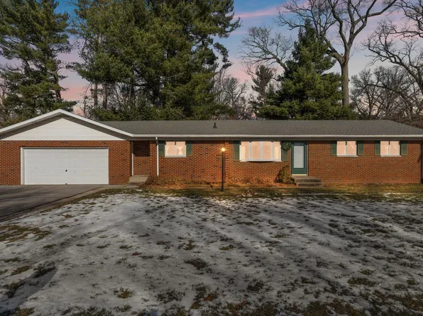 2020 Welnetz Rd, Trail Creek, IN 46360