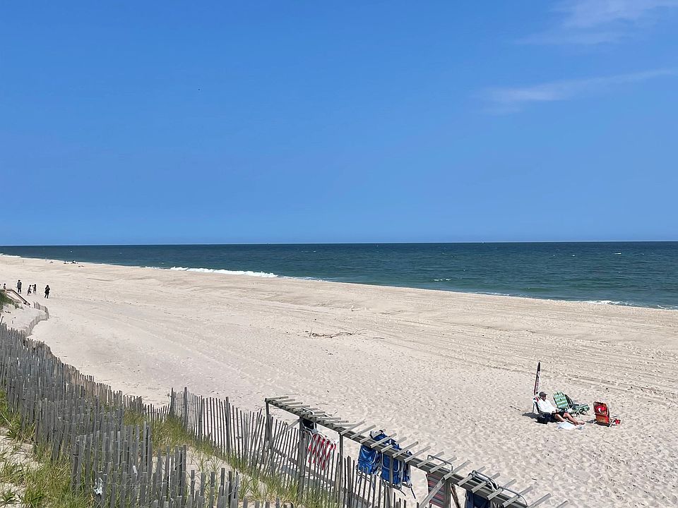 1st image of 101 Dune Rd #D-14-15