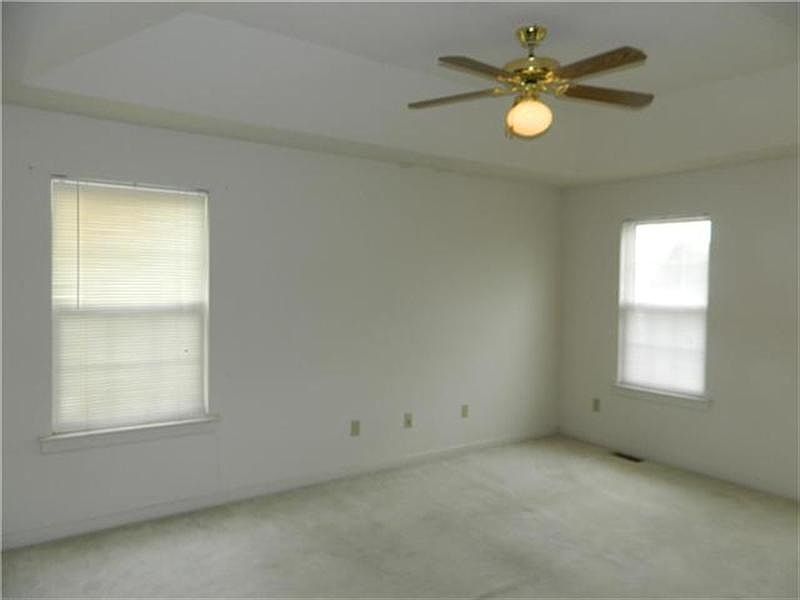 2nd image of 6409 Blossom View Ln