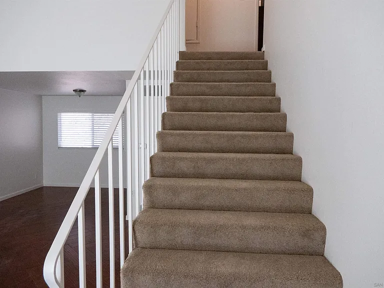 4258 Robbins St — Photo 10