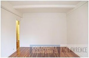 3rd image of 209 W 23rd St