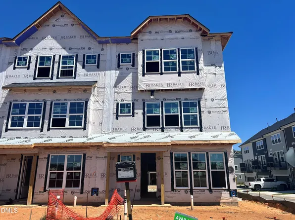 3010 White Rail Dr, Fuquay Varina, NC 27526