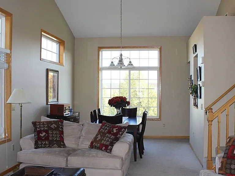 18216 Warbler Ln — Photo 2