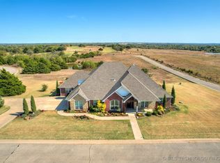 1149 Saint Andrews Cir, Cushing, OK 74023