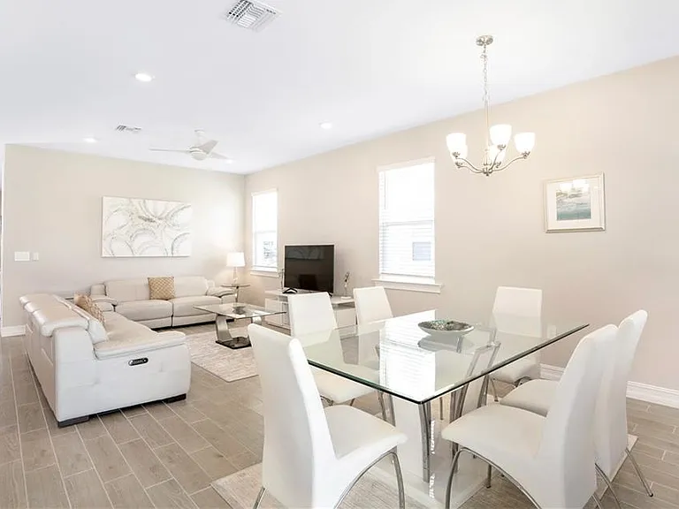 14541 Stern Way — Photo 4