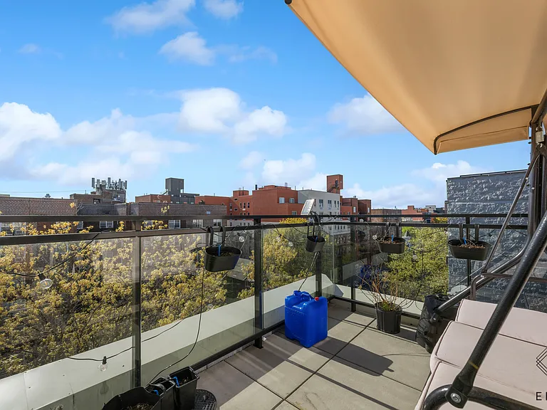 2045 Ocean Ave #805 — Photo 4