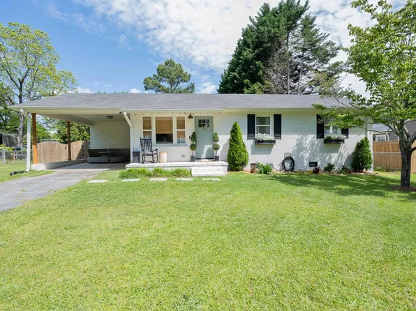 101 Dove Ln, Taylors, SC 29687