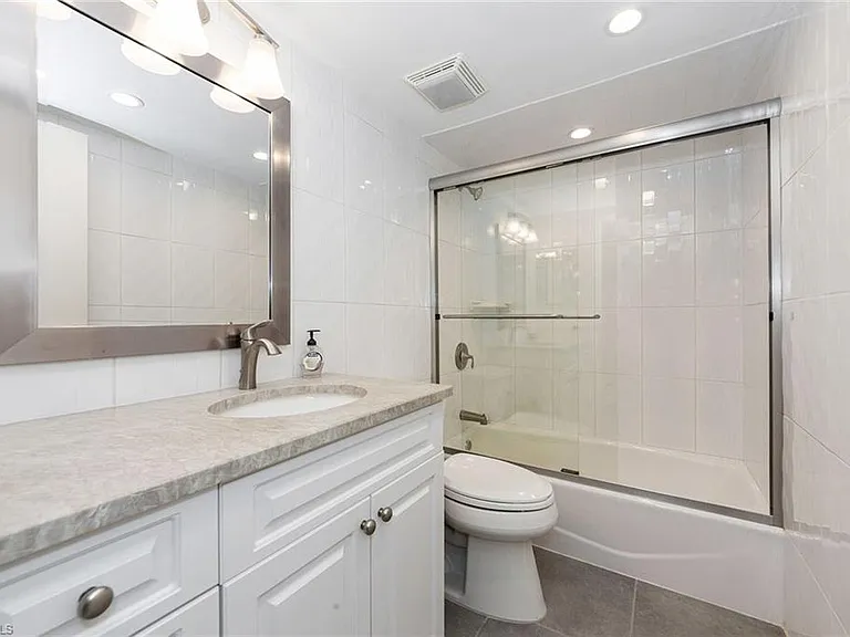 591 Seaview Ct #A306 — Photo 12