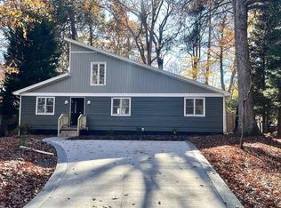 2913 Marthas Pl, Greensboro, NC 27408