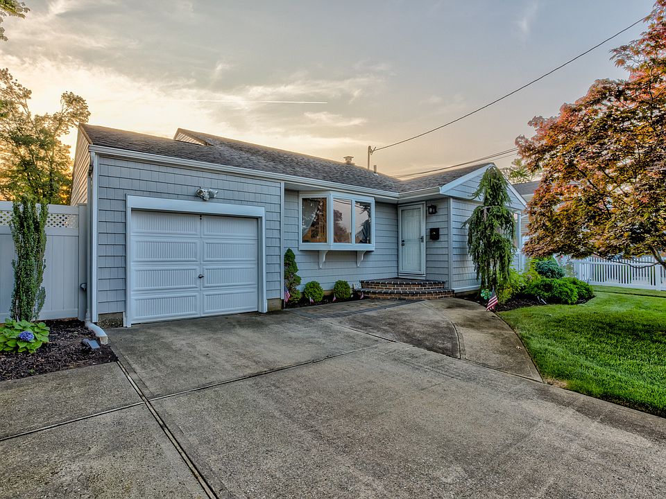 1st image of 524 Oakdale Ave