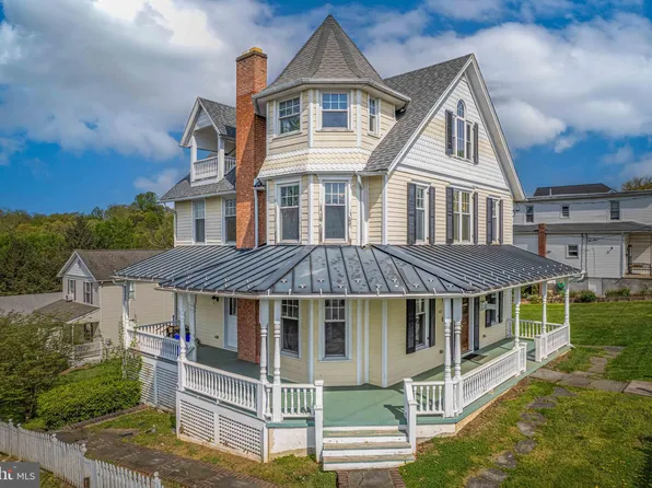 403 N Maple Ave, Brunswick, MD 21716