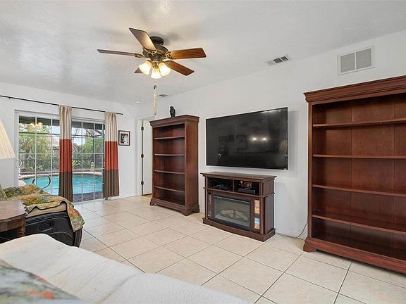 5th image of 4123 Lancaster Dr