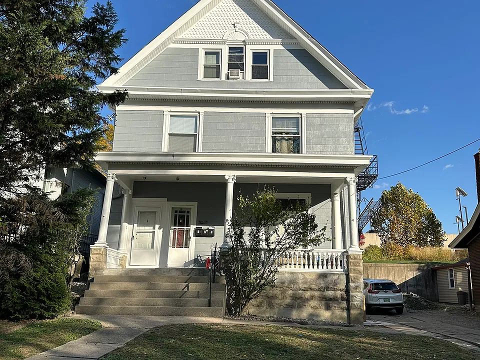 3130 Bishop St #2