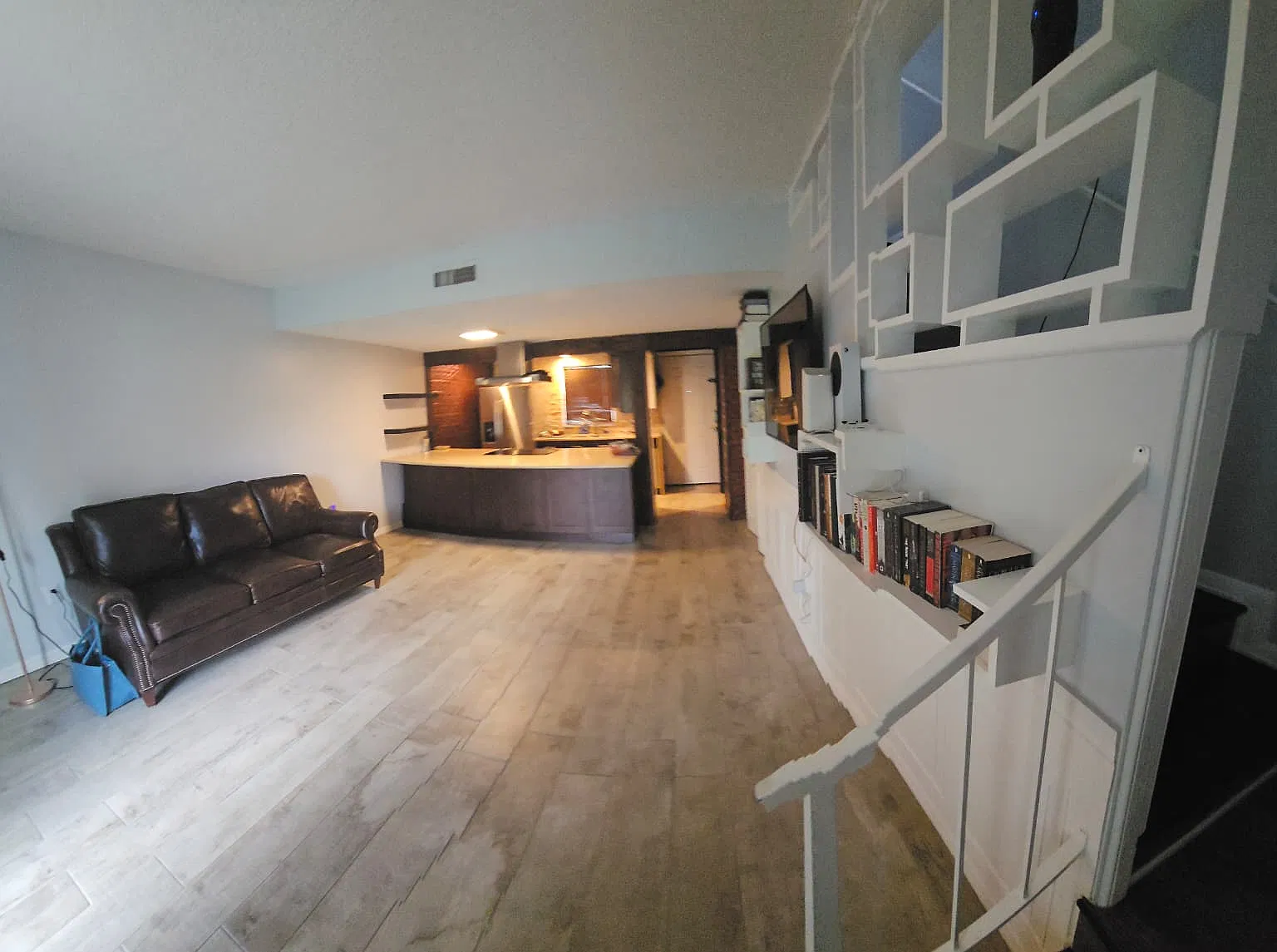 2 bed, 1.5 bath, 952 sqft, $1,450 — Photo 2