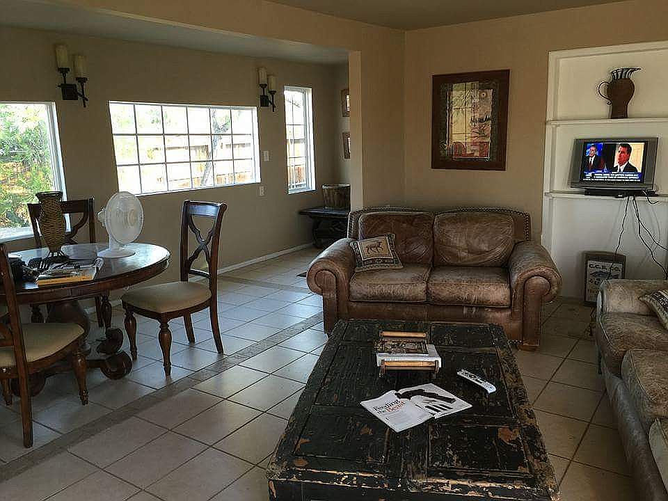 1st image of 72051 Sunnyslope Dr