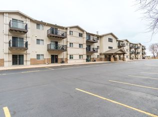 135 Marcou Rd APT 311, Onalaska, WI 54650