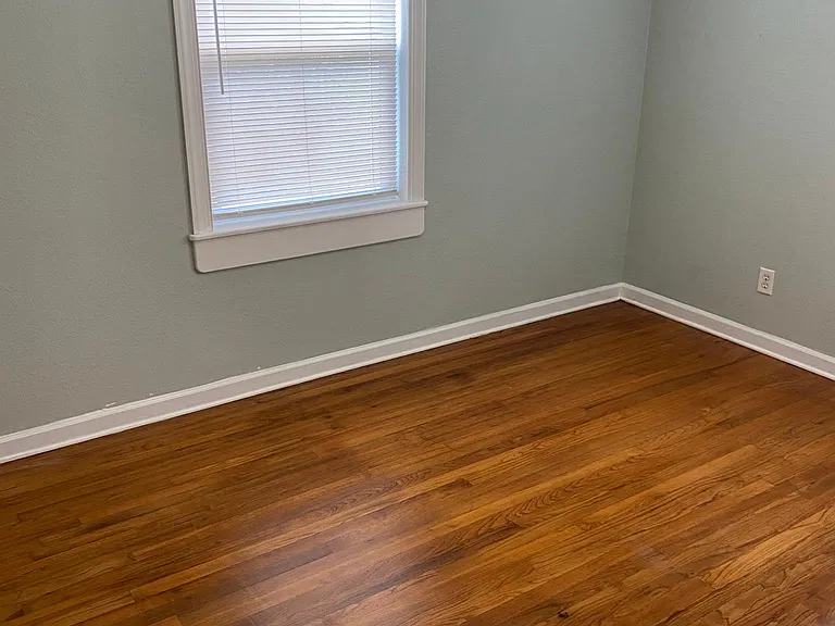 1309 Arthur Ave — Photo 10