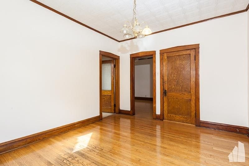 1st image of 924 N Fairfield Ave #1