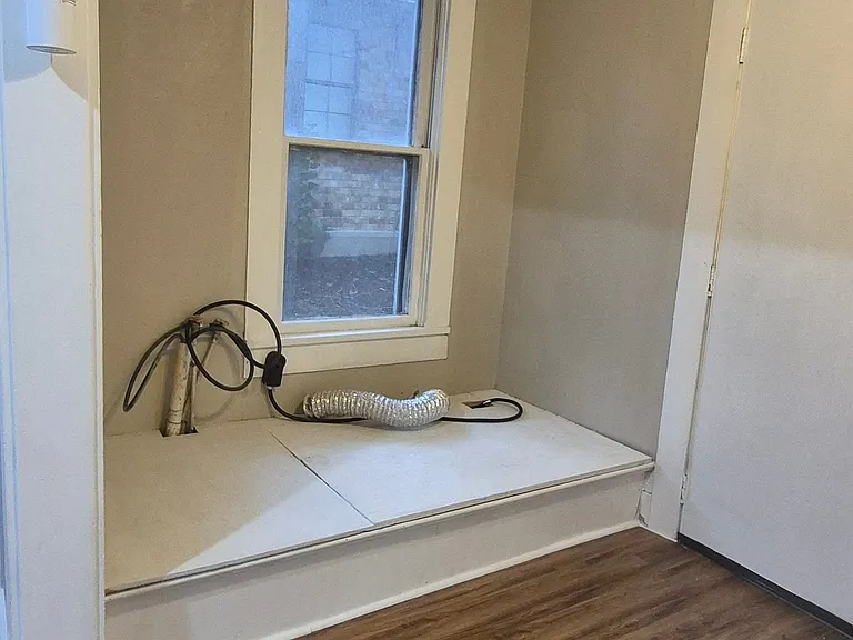 616 Highland Ave — Photo 8