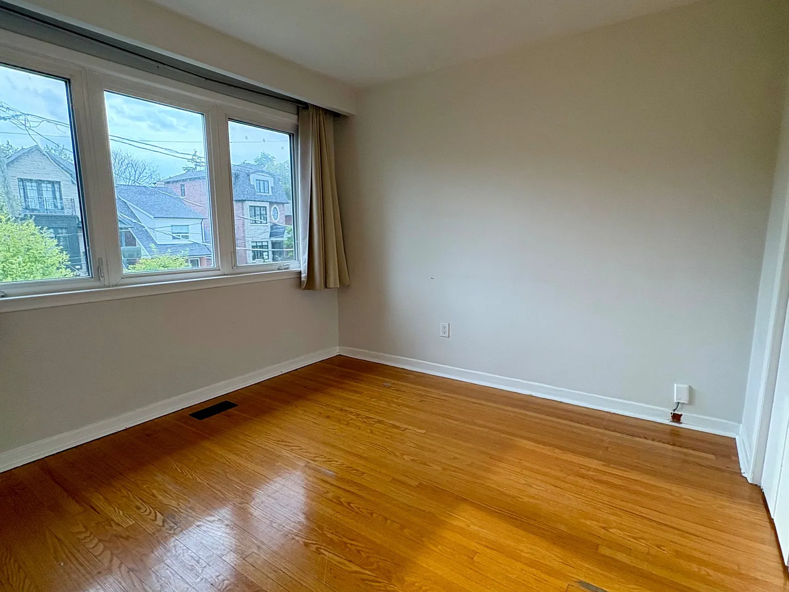 2 bed, $2,430 — Photo 4