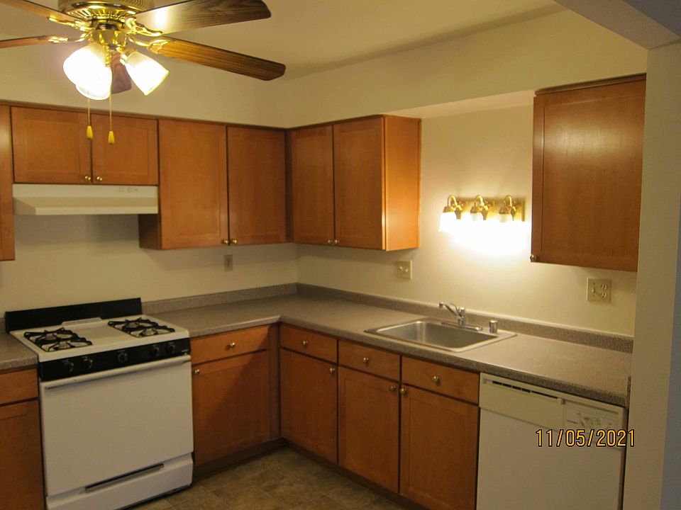 1st image of 4163 W Rivers Edge Cir APT 211