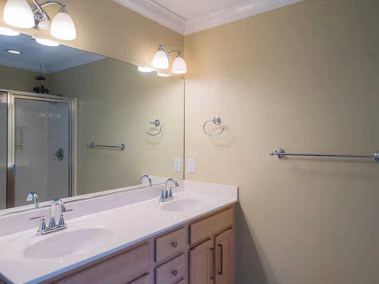 1454 Appling Dr — Photo 15