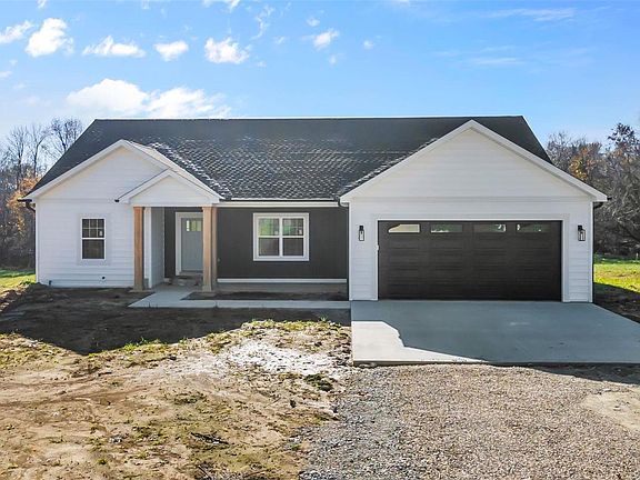 4th image of 284 Pecan Landing Ln