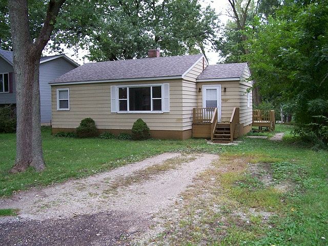 1st image of 9107 Pine Ave