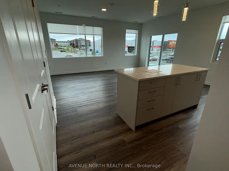 4838 Bank St — Photo 8